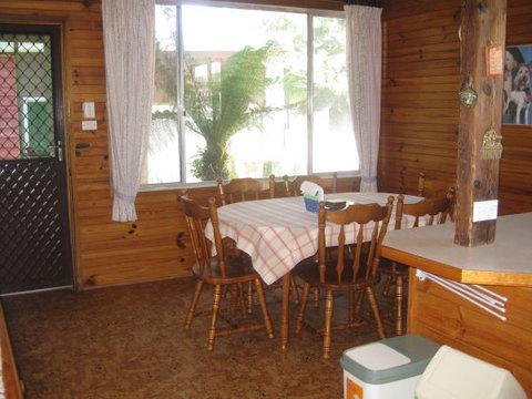 Grantham House  Pet Friendly Holiday Home - Kingaroy Accommodation 1