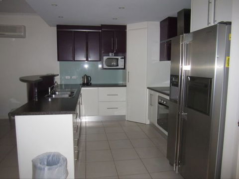 The Waterfront Dolphin - Kingaroy Accommodation 1