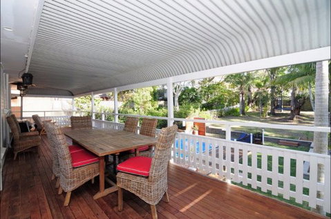 Poolside - Kingaroy Accommodation 7