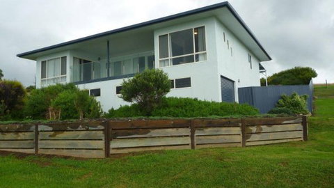 Somersea House - Kingaroy Accommodation 0
