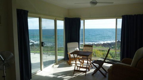 Somersea House - Kingaroy Accommodation 1