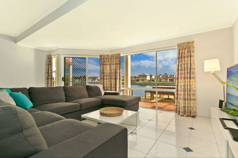 SALT Waterfront Apartment - Kingaroy Accommodation 0