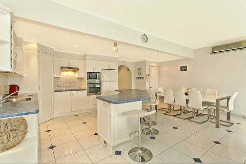 SALT Waterfront Apartment - Kingaroy Accommodation 2