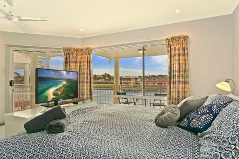 SALT Waterfront Apartment - Kingaroy Accommodation 3