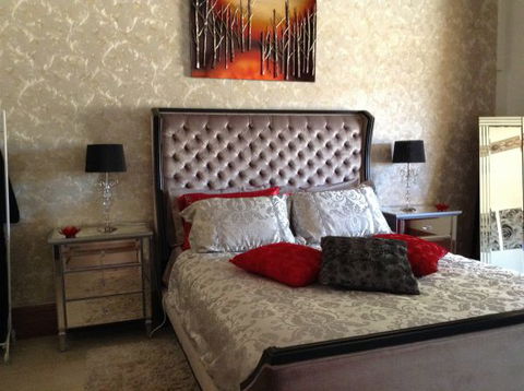 Must Love Dogs B&B And Self-Contained Cottage - Kingaroy Accommodation 6