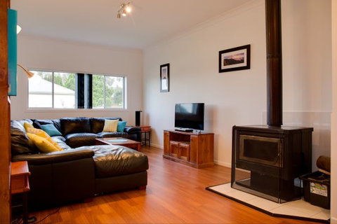 Sapphire Cottage - Kingaroy Accommodation 11