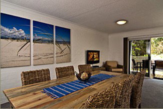 Airlie In Byron - Kingaroy Accommodation 0