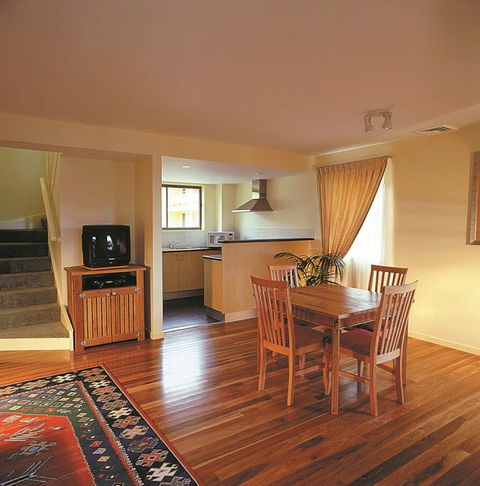 Raffertys Resort - Kingaroy Accommodation 1