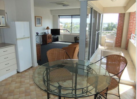 Newcastle Serviced Apartments - Kingaroy Accommodation 2