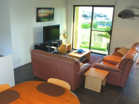 Beach House 204 - Kingaroy Accommodation 3