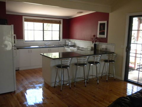 Gang Gang Villas - Kingaroy Accommodation 5