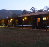 Christmas Creek Cafe and Cabins - Kingaroy Accommodation