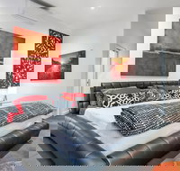 Barossa White House The West Wing - Kingaroy Accommodation