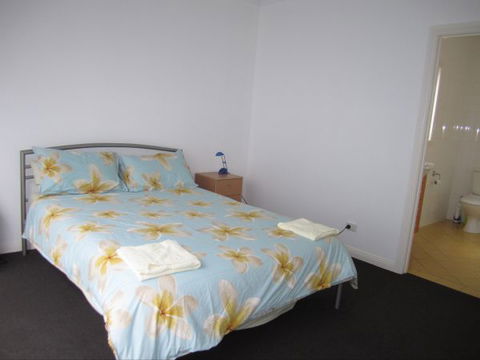 The Waterfront Starfish - Kingaroy Accommodation 1