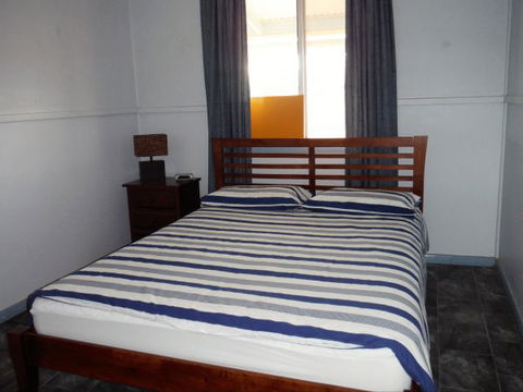 Wallaroo Waves - Kingaroy Accommodation 3