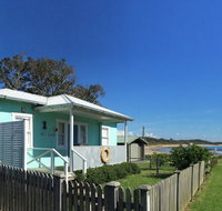 Aurora Beachfront Cottage - Kingaroy Accommodation