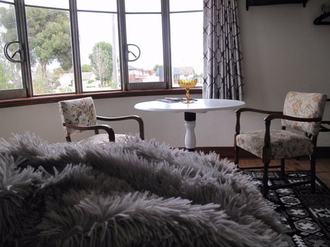 B&B Wodonga - Art Deco Accommodation - Kingaroy Accommodation 1