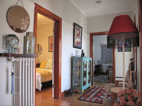 B&B Wodonga - Art Deco Accommodation - Kingaroy Accommodation 7