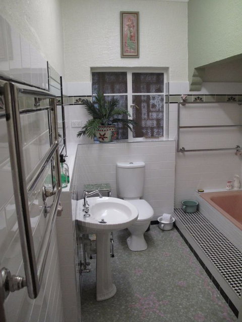 B&B Wodonga - Art Deco Accommodation - Kingaroy Accommodation 8