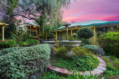 Bendigo Cottages Bed And Breakfast - Kingaroy Accommodation 0