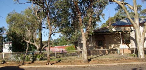 Carrieton Caravan Park - Kingaroy Accommodation 2