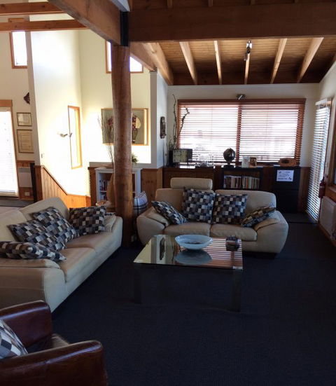 Cloud 9 Alpine Lodge - Kingaroy Accommodation 4