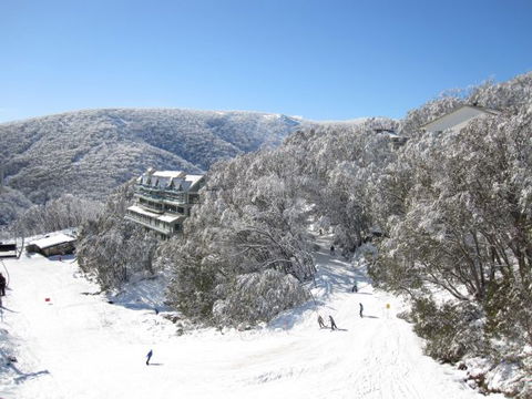 Falls Creek Country Club - Kingaroy Accommodation 2