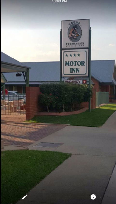 Federation Motor Inn Young - Kingaroy Accommodation 0