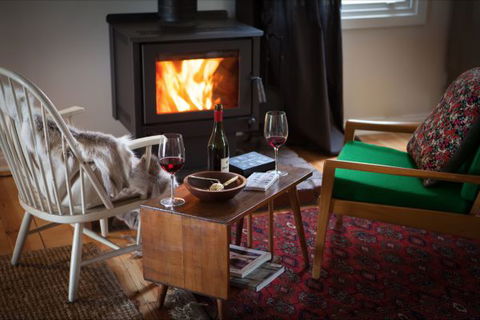 Flop House - Kingaroy Accommodation 5