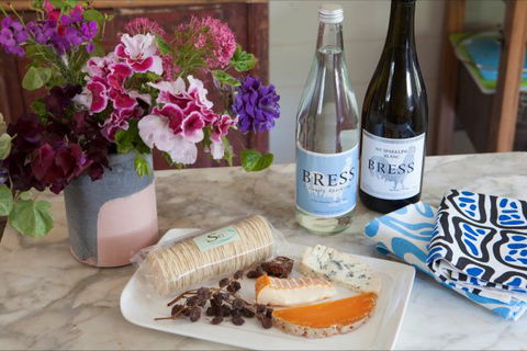 Flop House - Kingaroy Accommodation 6