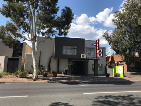 Hello Adelaide Motel + Apartments - Frewville - Kingaroy Accommodation 0