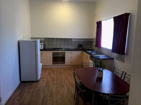 Hello Adelaide Motel + Apartments - Frewville - Kingaroy Accommodation 9