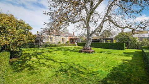 Kyneton Old Rectory - Kingaroy Accommodation 0