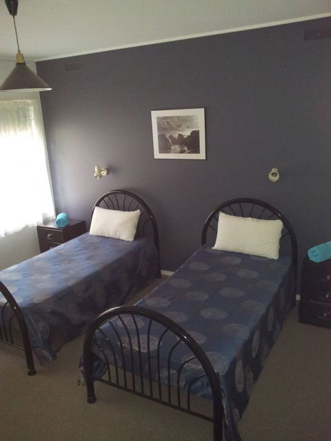 Melaleuca Grove Holiday Units & Motor Inn - Kingaroy Accommodation 3