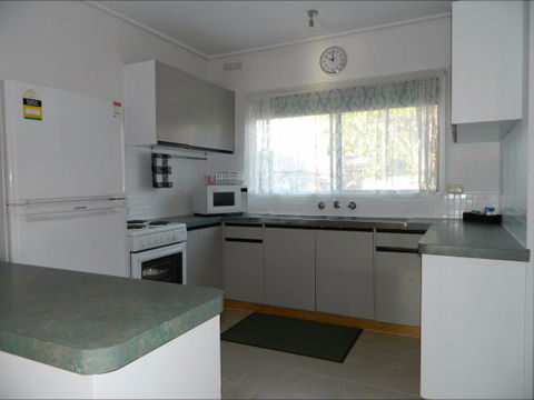 Melaleuca Grove Holiday Units & Motor Inn - Kingaroy Accommodation 6