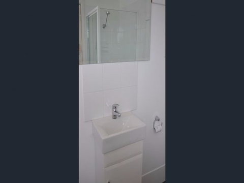 Narrabri West Apartments - Kingaroy Accommodation 5