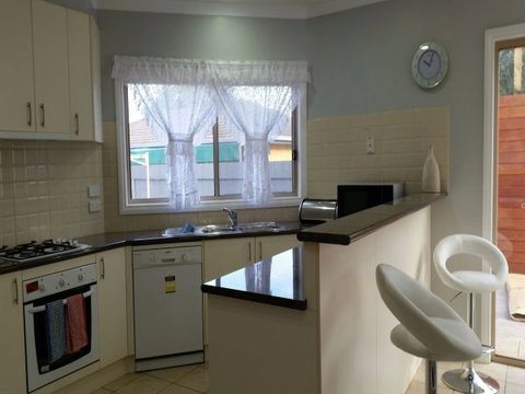 Numurkah Self Contained Apartments - Kingaroy Accommodation 5