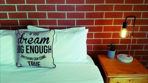 Pyrenees Motel - Kingaroy Accommodation 0