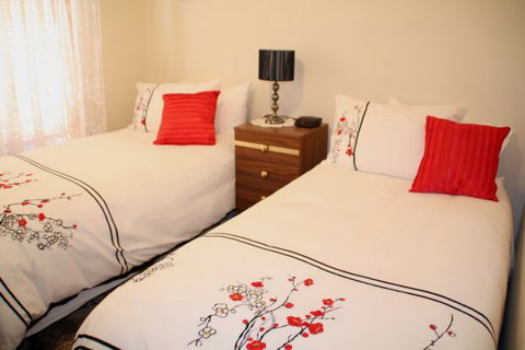 Sunset Retreat - Kingaroy Accommodation 4