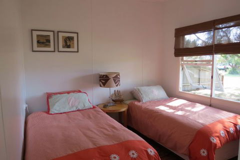 The Classic Beach House - Kingaroy Accommodation 5