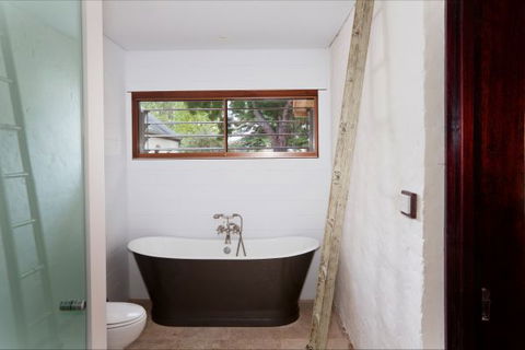 Vine Lodge Heritage Getaway - Kingaroy Accommodation 3