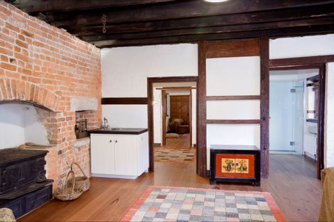 Vine Lodge Heritage Getaway - Kingaroy Accommodation 7