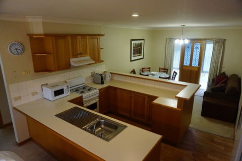 Abrigo Apartment - Kingaroy Accommodation 3