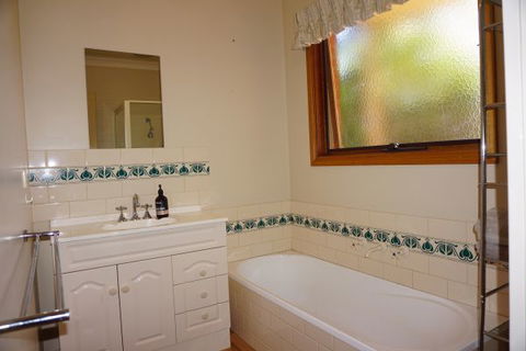 Abrigo Apartment - Kingaroy Accommodation 5