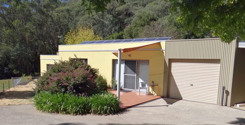 A Bach Of Bright - Kingaroy Accommodation 0
