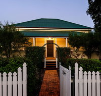 Albion Cottage - Kingaroy Accommodation