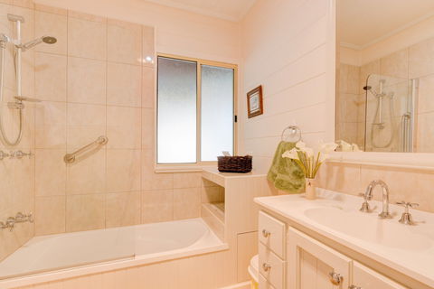 All About Me Bed And Breakfast - Kingaroy Accommodation 3