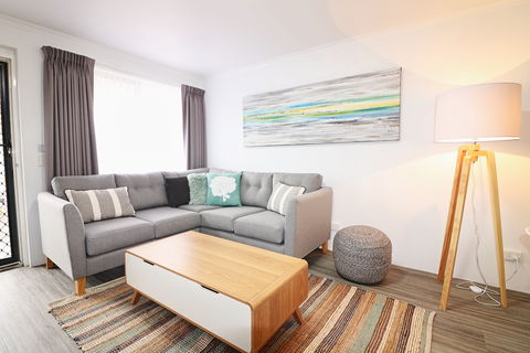 Aquarius Merimbula - Kingaroy Accommodation 0