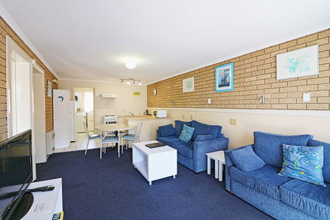 Aquarius Merimbula - Kingaroy Accommodation 6