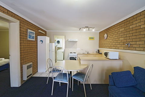 Aquarius Merimbula - Kingaroy Accommodation 8